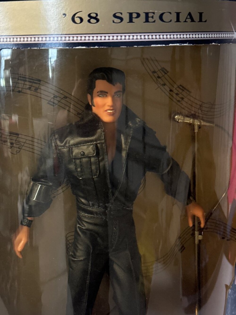 Elvis Presley 68 Special Collectors Edition Doll With Mic & Stand - Picture 3 of 6